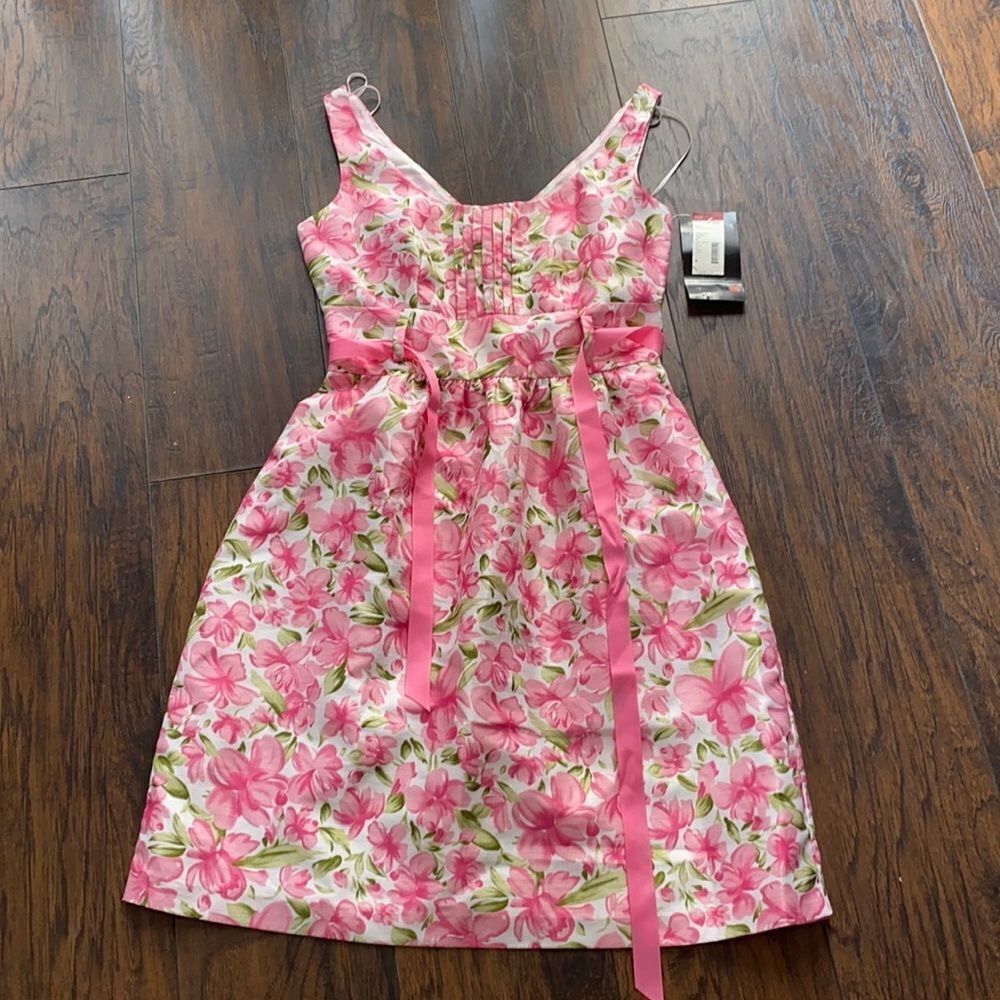 Scarlet misses floral Shantique Dress size 6 NWT